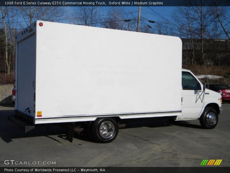 Oxford White / Medium Graphite 1998 Ford E Series Cutaway E350 Commercial Moving Truck