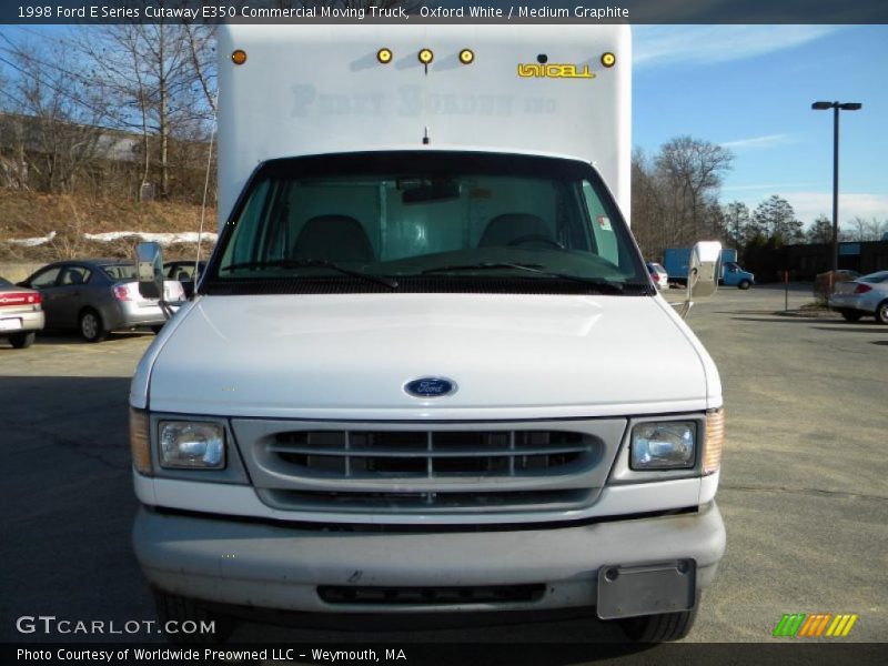 Oxford White / Medium Graphite 1998 Ford E Series Cutaway E350 Commercial Moving Truck