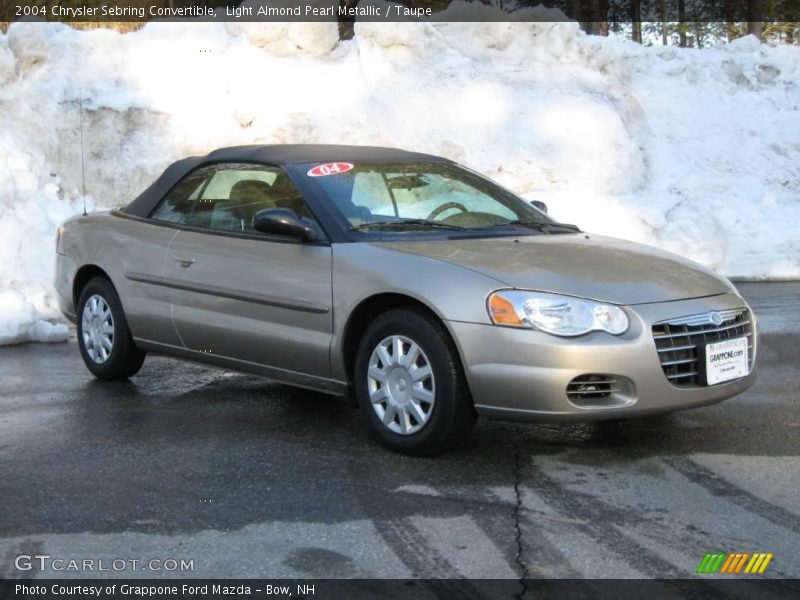 Light Almond Pearl Metallic / Taupe 2004 Chrysler Sebring Convertible