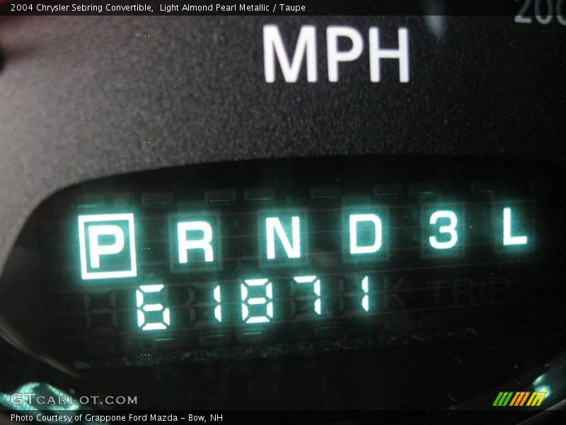 Light Almond Pearl Metallic / Taupe 2004 Chrysler Sebring Convertible