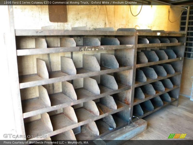 Oxford White / Medium Graphite 1998 Ford E Series Cutaway E350 Commercial Moving Truck