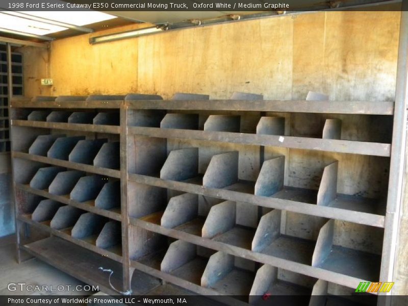 Oxford White / Medium Graphite 1998 Ford E Series Cutaway E350 Commercial Moving Truck