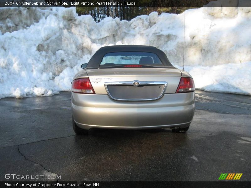 Light Almond Pearl Metallic / Taupe 2004 Chrysler Sebring Convertible