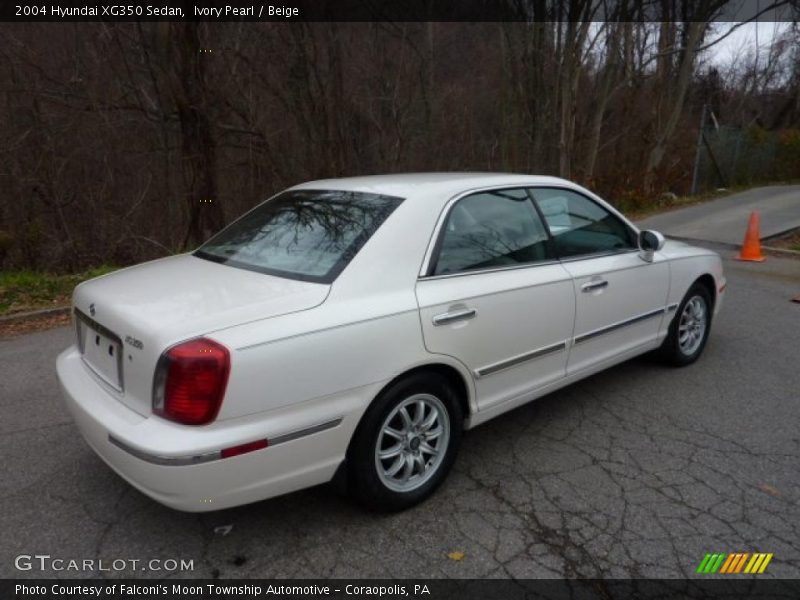 Ivory Pearl / Beige 2004 Hyundai XG350 Sedan