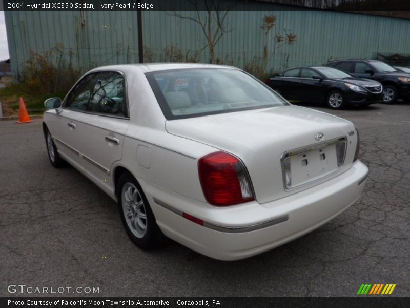 Ivory Pearl / Beige 2004 Hyundai XG350 Sedan