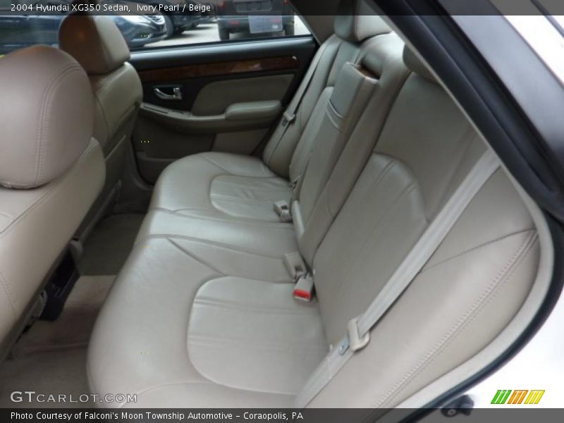 Ivory Pearl / Beige 2004 Hyundai XG350 Sedan