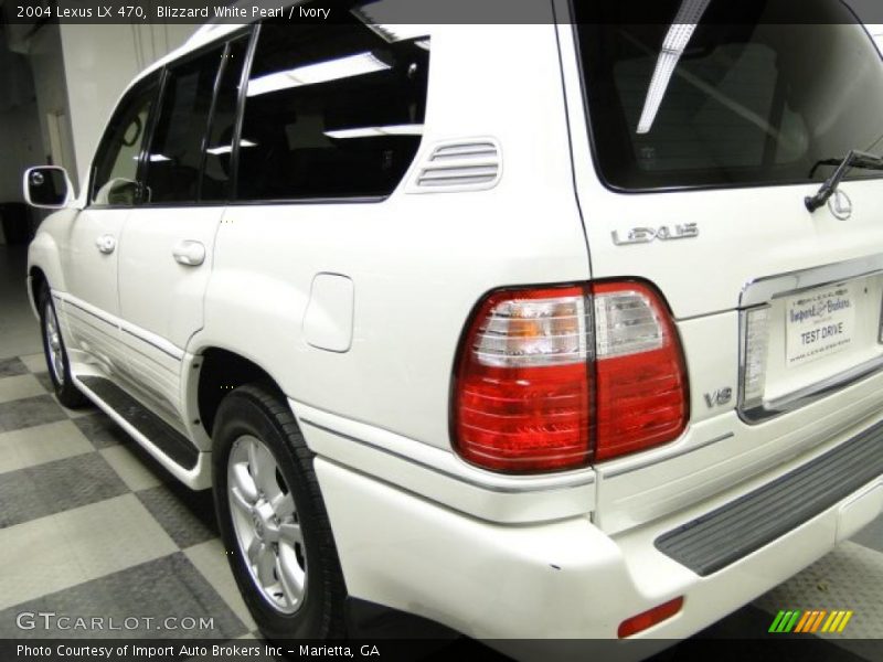 Blizzard White Pearl / Ivory 2004 Lexus LX 470