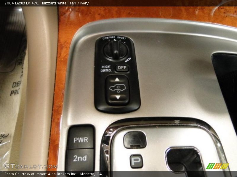 Blizzard White Pearl / Ivory 2004 Lexus LX 470