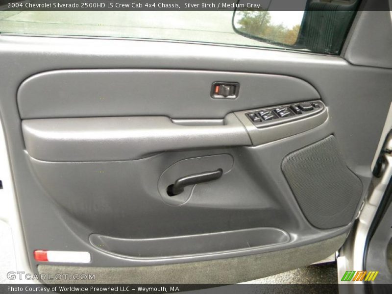 Silver Birch / Medium Gray 2004 Chevrolet Silverado 2500HD LS Crew Cab 4x4 Chassis