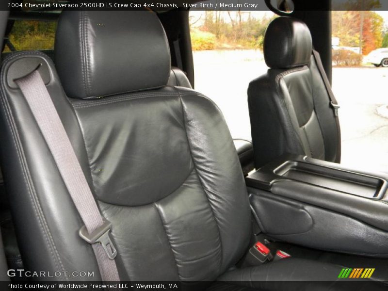 Silver Birch / Medium Gray 2004 Chevrolet Silverado 2500HD LS Crew Cab 4x4 Chassis