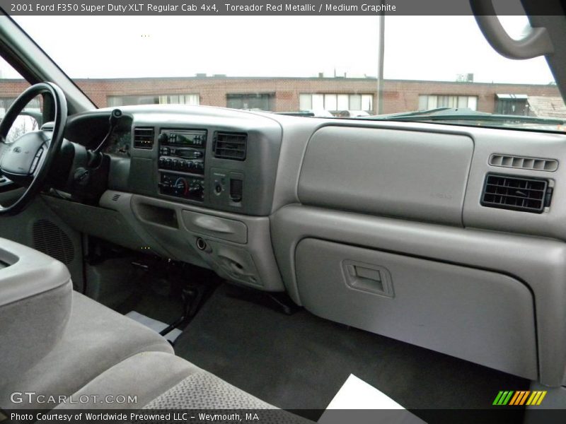 Toreador Red Metallic / Medium Graphite 2001 Ford F350 Super Duty XLT Regular Cab 4x4