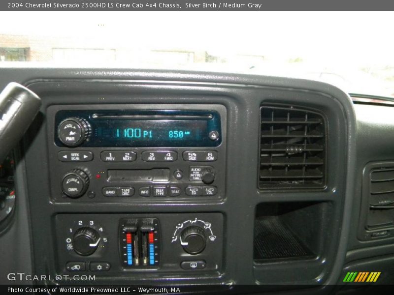 Silver Birch / Medium Gray 2004 Chevrolet Silverado 2500HD LS Crew Cab 4x4 Chassis