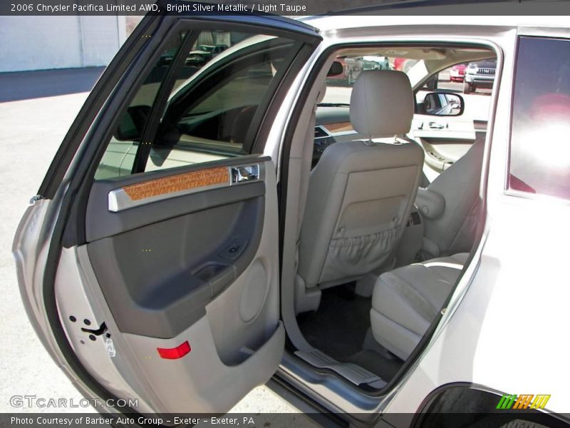 Bright Silver Metallic / Light Taupe 2006 Chrysler Pacifica Limited AWD