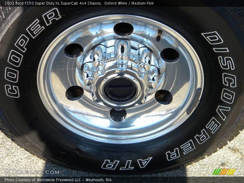Oxford White / Medium Flint 2002 Ford F350 Super Duty XL SuperCab 4x4 Chassis