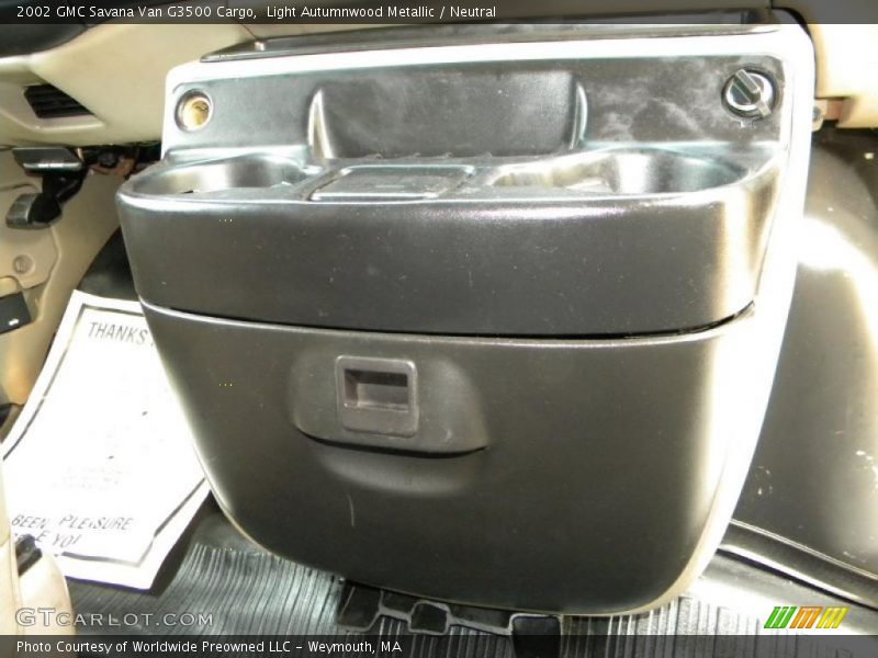 Light Autumnwood Metallic / Neutral 2002 GMC Savana Van G3500 Cargo