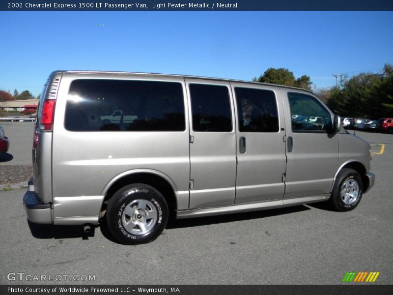 Light Pewter Metallic / Neutral 2002 Chevrolet Express 1500 LT Passenger Van
