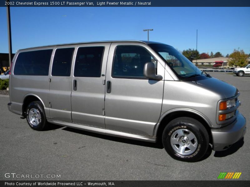 Light Pewter Metallic / Neutral 2002 Chevrolet Express 1500 LT Passenger Van