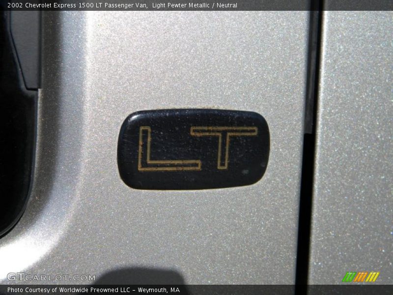  2002 Express 1500 LT Passenger Van Logo