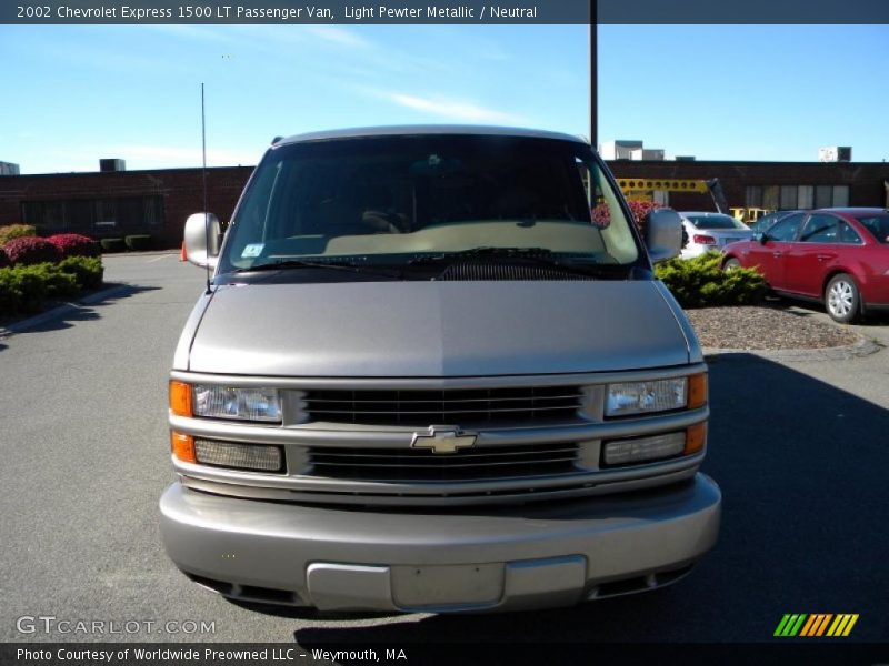 Light Pewter Metallic / Neutral 2002 Chevrolet Express 1500 LT Passenger Van