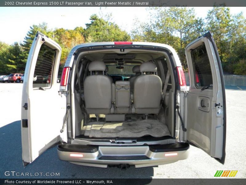  2002 Express 1500 LT Passenger Van Neutral Interior