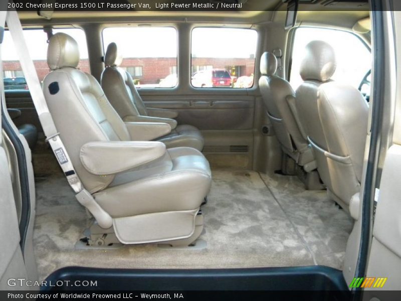  2002 Express 1500 LT Passenger Van Neutral Interior