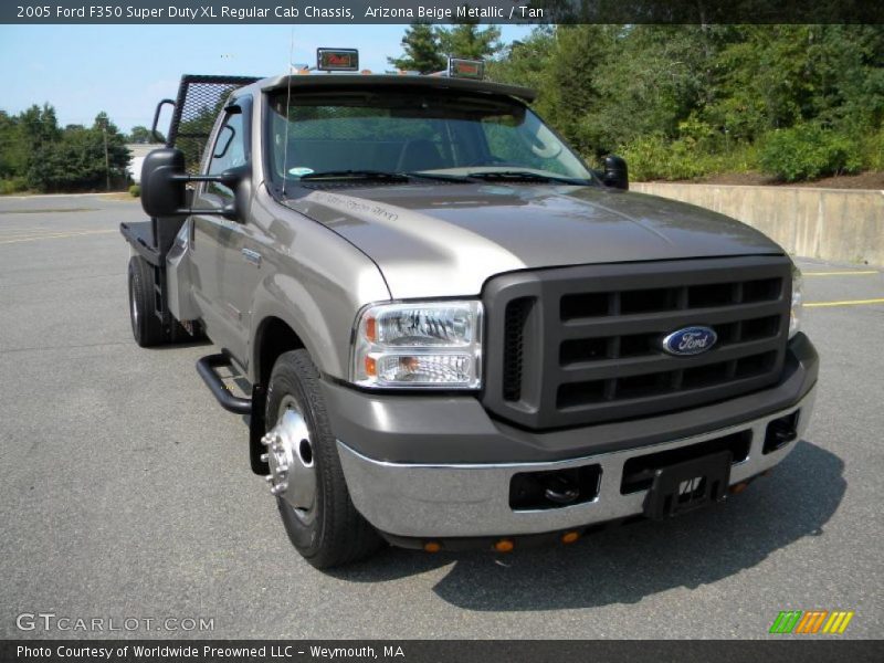 Arizona Beige Metallic / Tan 2005 Ford F350 Super Duty XL Regular Cab Chassis