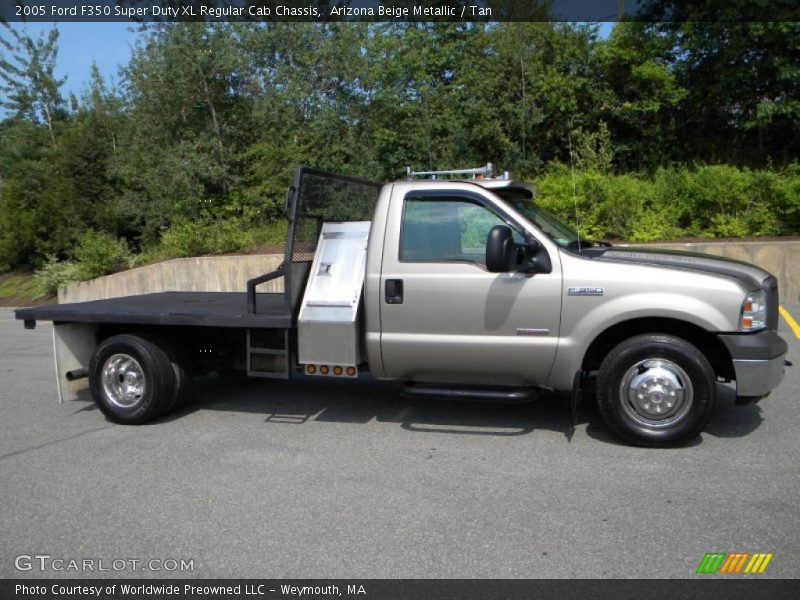 Arizona Beige Metallic / Tan 2005 Ford F350 Super Duty XL Regular Cab Chassis