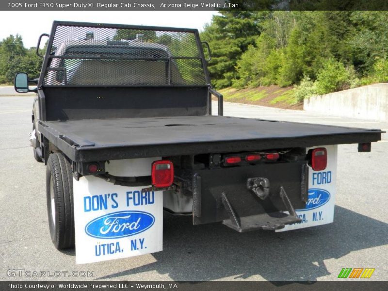 Arizona Beige Metallic / Tan 2005 Ford F350 Super Duty XL Regular Cab Chassis