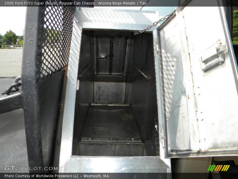 Arizona Beige Metallic / Tan 2005 Ford F350 Super Duty XL Regular Cab Chassis
