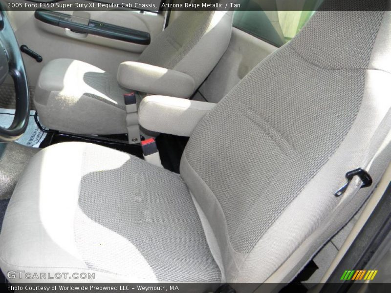  2005 F350 Super Duty XL Regular Cab Chassis Tan Interior