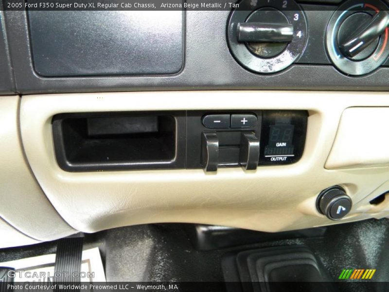 Arizona Beige Metallic / Tan 2005 Ford F350 Super Duty XL Regular Cab Chassis