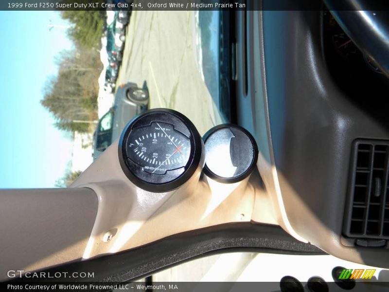 Oxford White / Medium Prairie Tan 1999 Ford F250 Super Duty XLT Crew Cab 4x4
