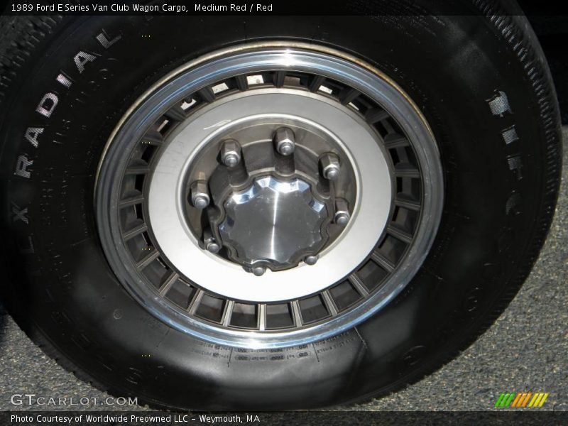 Medium Red / Red 1989 Ford E Series Van Club Wagon Cargo