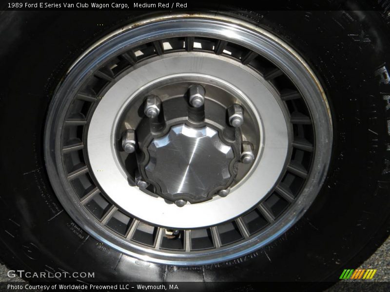 Medium Red / Red 1989 Ford E Series Van Club Wagon Cargo
