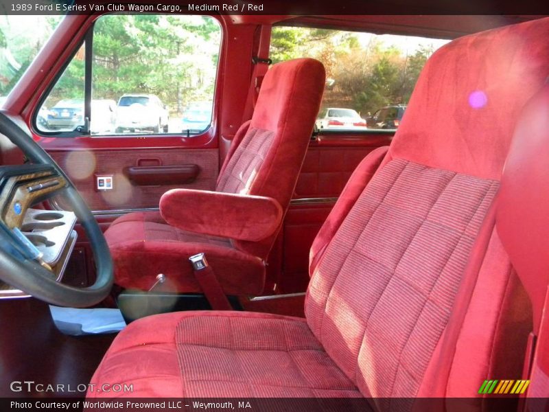 Medium Red / Red 1989 Ford E Series Van Club Wagon Cargo
