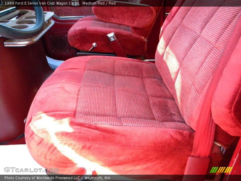 Medium Red / Red 1989 Ford E Series Van Club Wagon Cargo