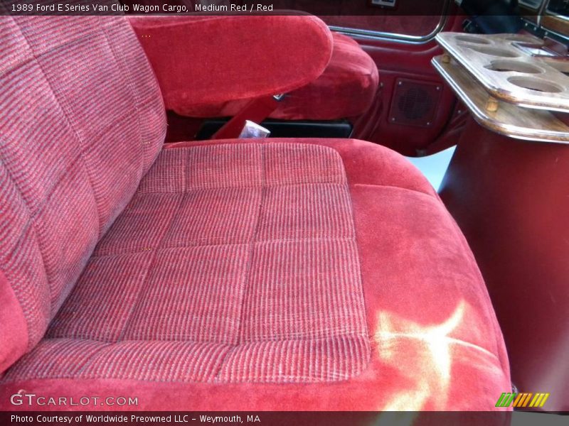 Medium Red / Red 1989 Ford E Series Van Club Wagon Cargo