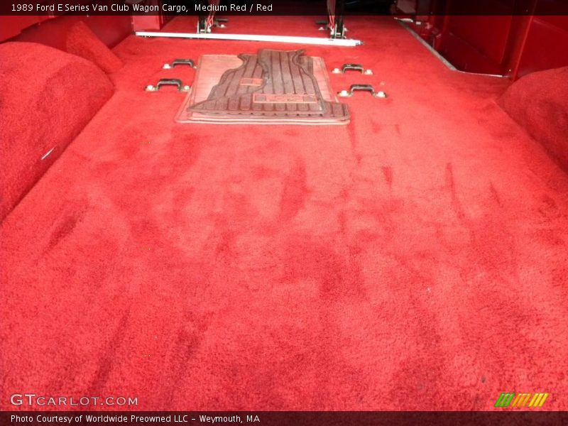 Medium Red / Red 1989 Ford E Series Van Club Wagon Cargo