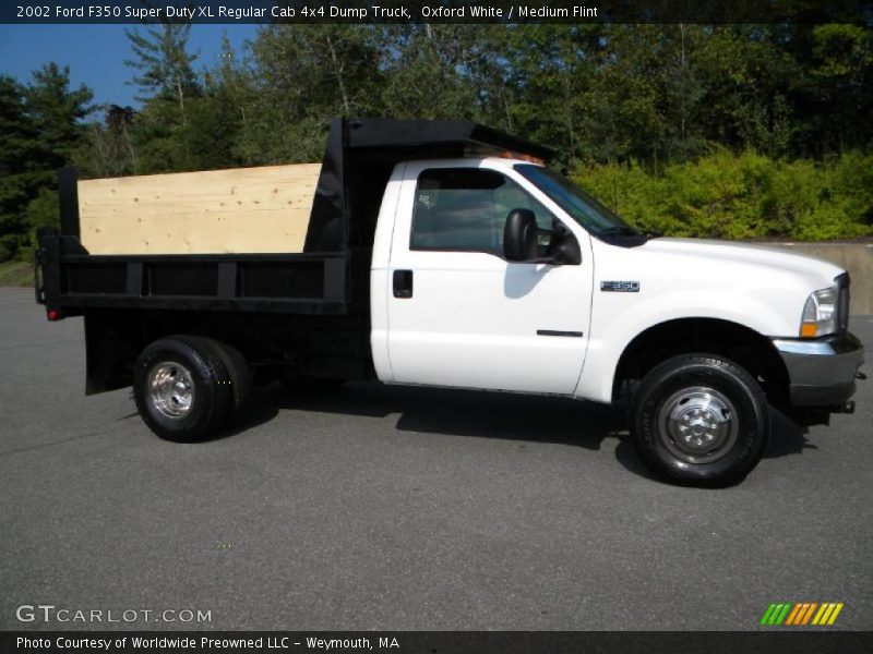 Oxford White / Medium Flint 2002 Ford F350 Super Duty XL Regular Cab 4x4 Dump Truck