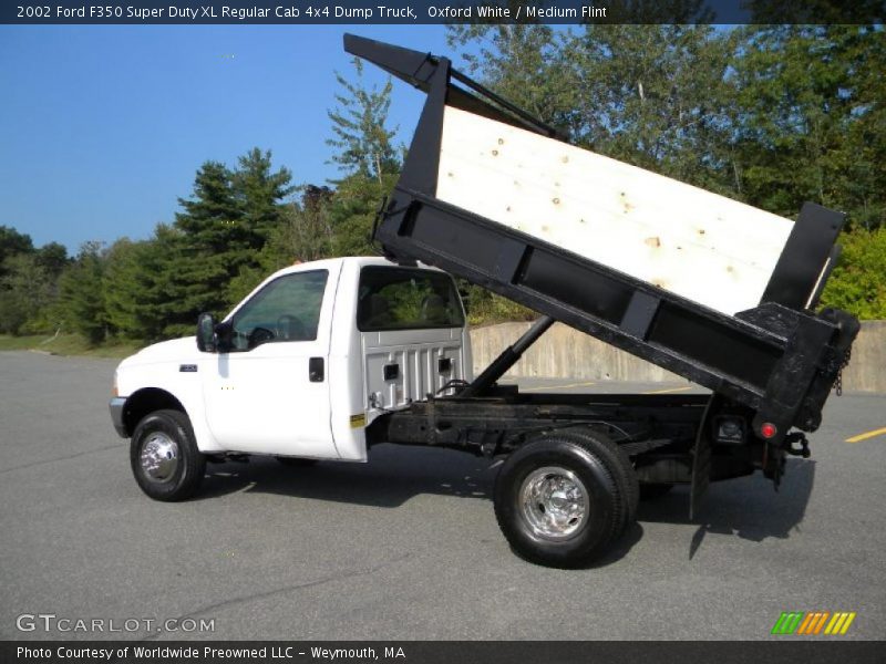 Oxford White / Medium Flint 2002 Ford F350 Super Duty XL Regular Cab 4x4 Dump Truck