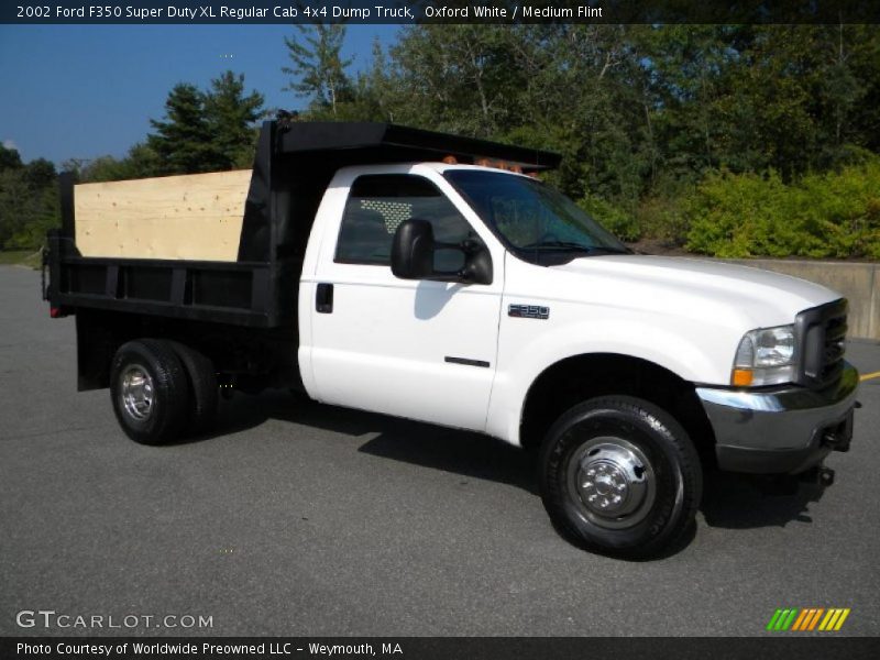 Oxford White / Medium Flint 2002 Ford F350 Super Duty XL Regular Cab 4x4 Dump Truck