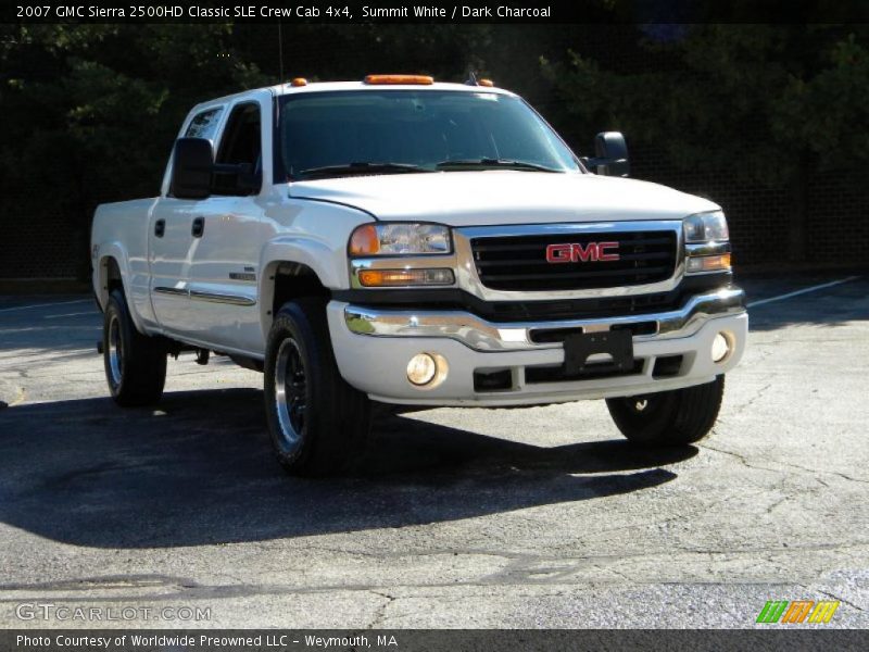 Summit White / Dark Charcoal 2007 GMC Sierra 2500HD Classic SLE Crew Cab 4x4