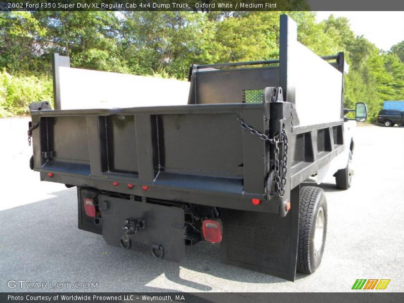 Oxford White / Medium Flint 2002 Ford F350 Super Duty XL Regular Cab 4x4 Dump Truck