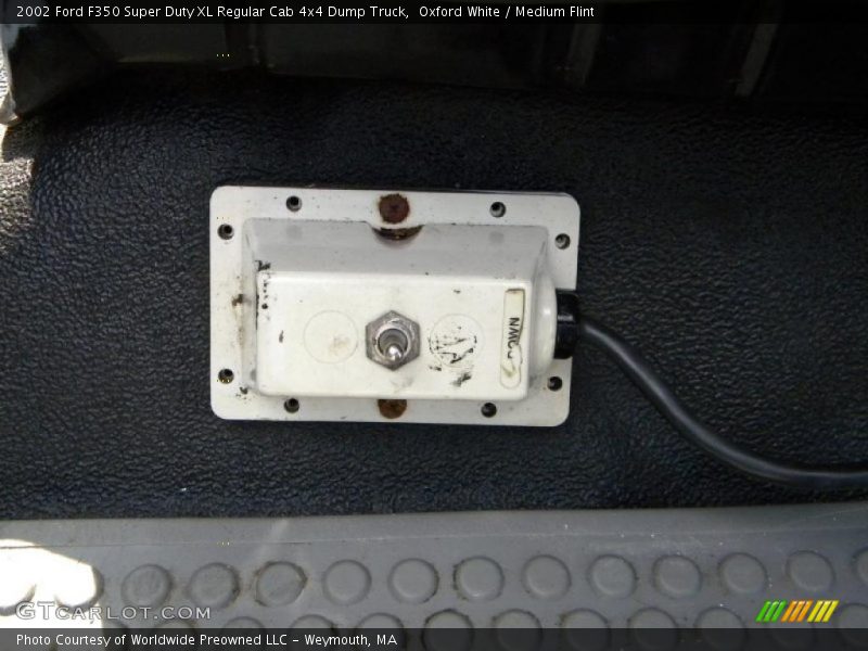 Oxford White / Medium Flint 2002 Ford F350 Super Duty XL Regular Cab 4x4 Dump Truck