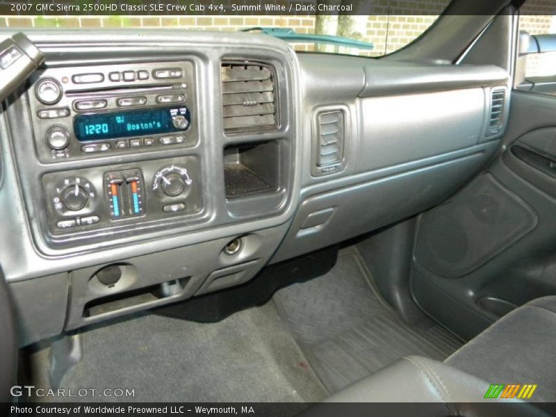 Summit White / Dark Charcoal 2007 GMC Sierra 2500HD Classic SLE Crew Cab 4x4
