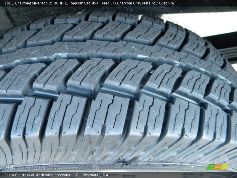 Medium Charcoal Gray Metallic / Graphite 2001 Chevrolet Silverado 2500HD LS Regular Cab 4x4