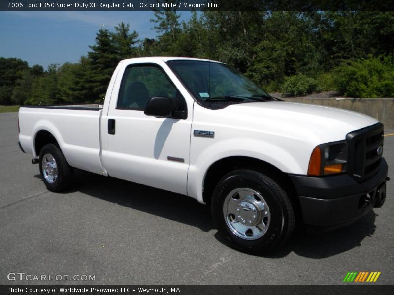Front 3/4 View of 2006 F350 Super Duty XL Regular Cab