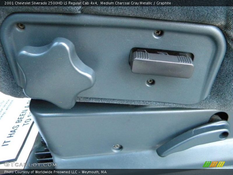 Medium Charcoal Gray Metallic / Graphite 2001 Chevrolet Silverado 2500HD LS Regular Cab 4x4