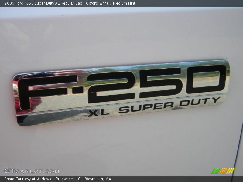  2006 F350 Super Duty XL Regular Cab Logo