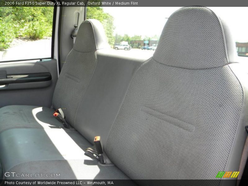 Oxford White / Medium Flint 2006 Ford F350 Super Duty XL Regular Cab